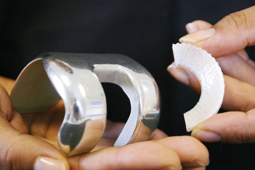 Implant