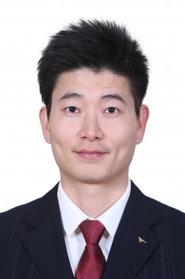 Dr Liu